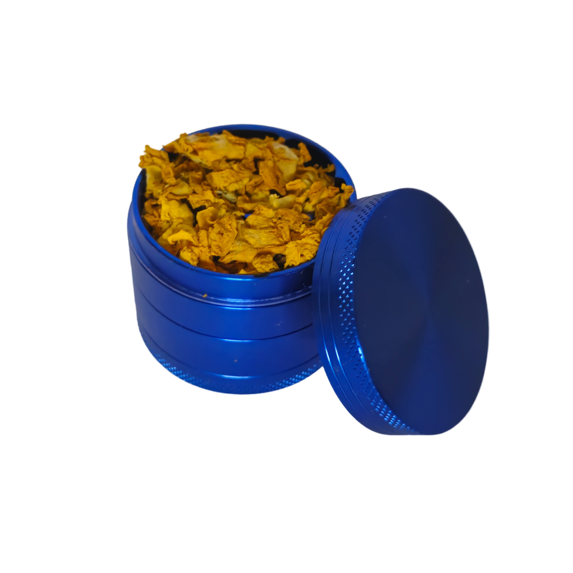 Blauer Metall Grinder mit Kräutern